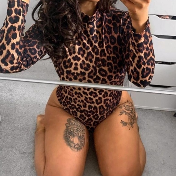 LAST 1❤️Leopard Long Sleeve Bodysuit - Picture 4 of 15